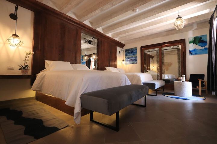 Room 5 of 43