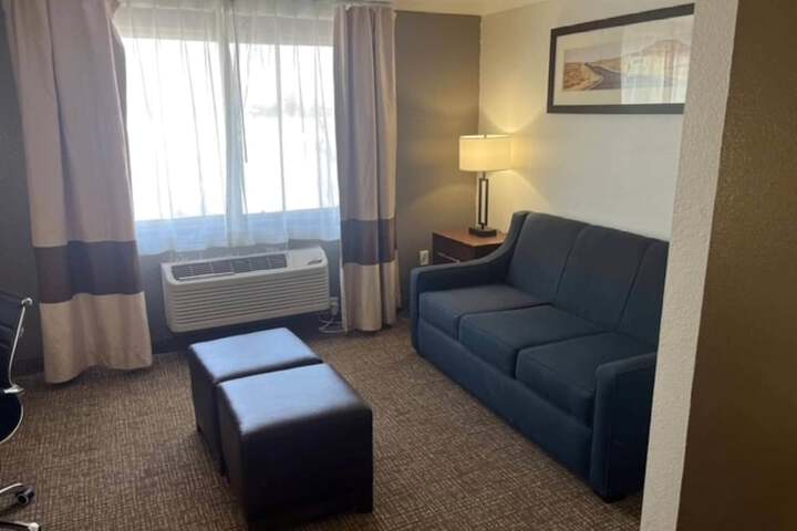 Room 17 of 31