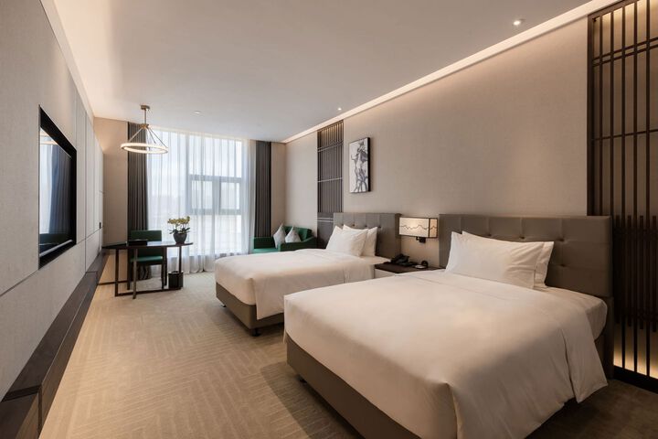 Room 26 of 27