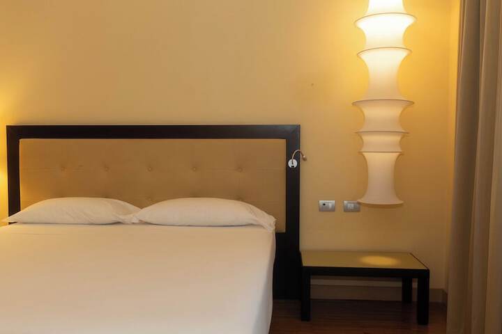 Room 48 of 132