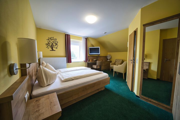Room 6 of 62