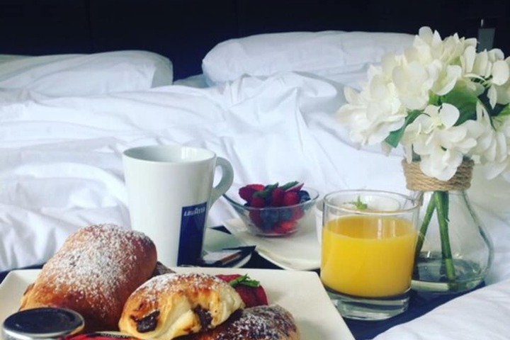 Breakfast/Coffee Service 99 of 133