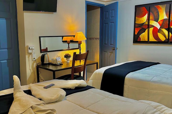 Room 8 of 29