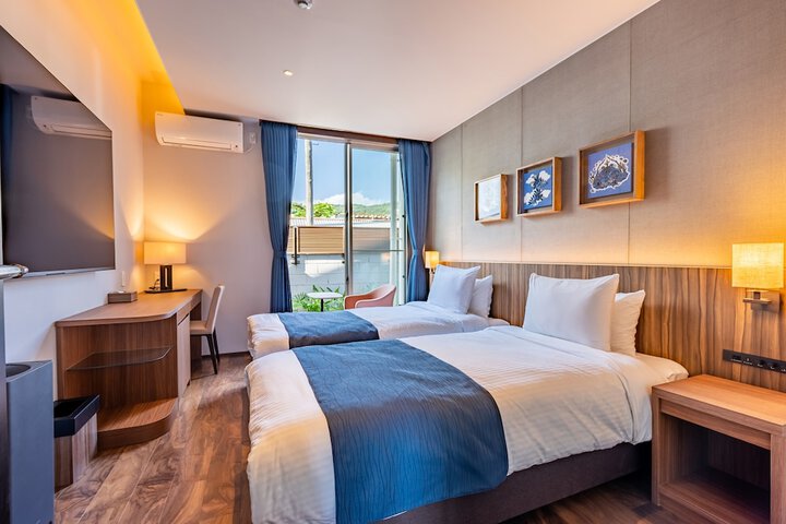 Room 4 of 30