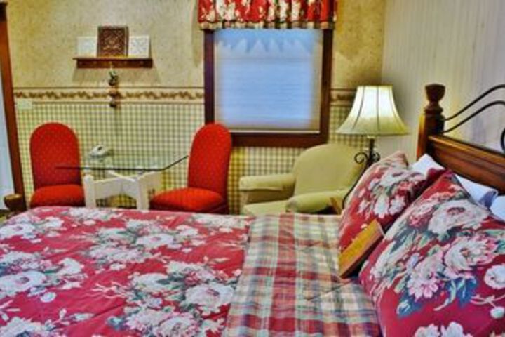 Room 46 of 200