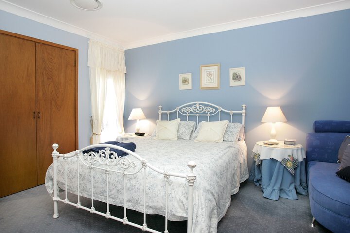 Room 4 of 35