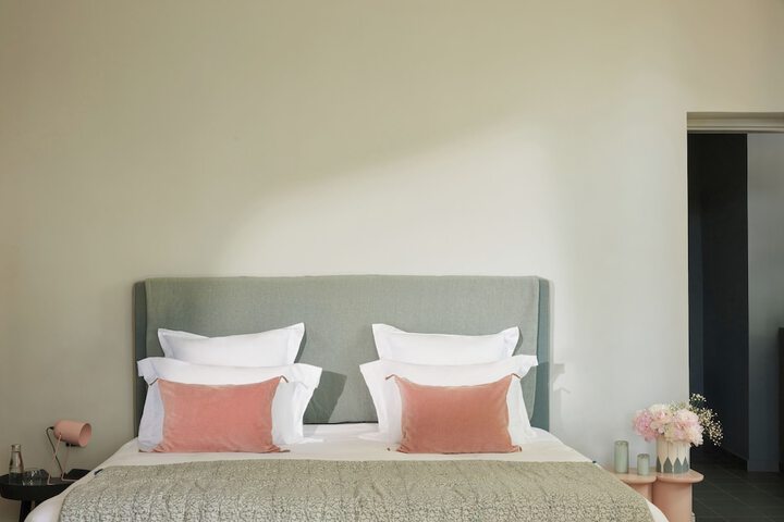 Room 10 of 40