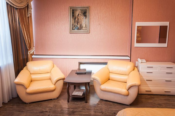 Room 12 of 22