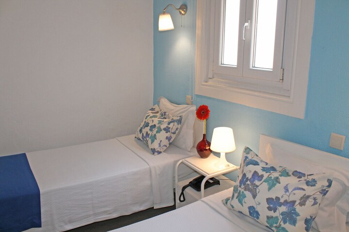Room 21 of 74
