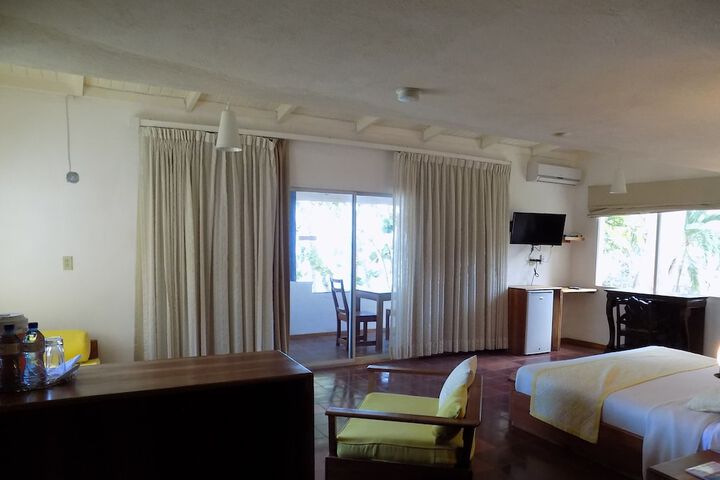 Room 14 of 71