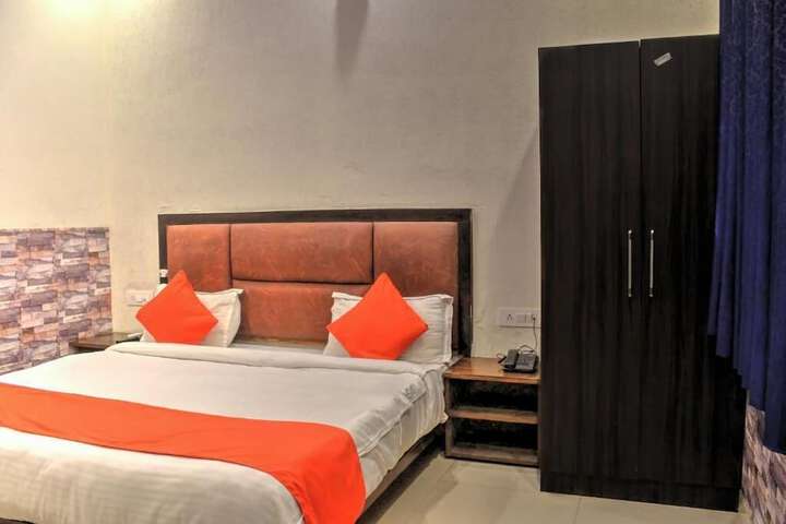 Room 6 of 46