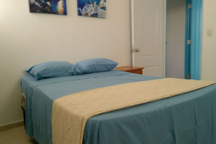 Room 2 of 8
