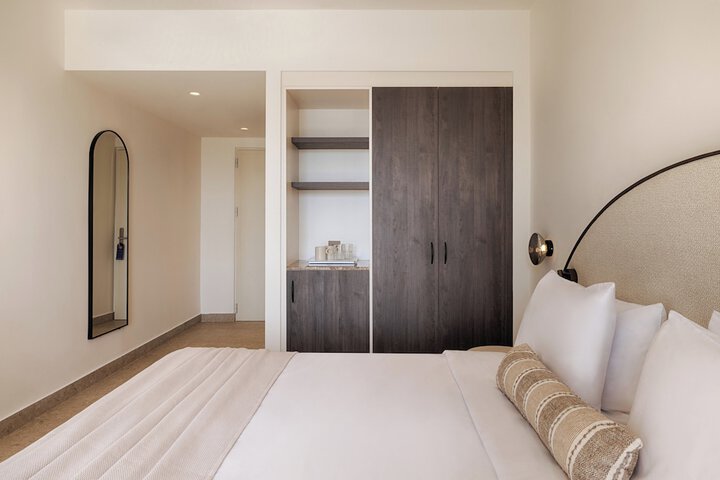 Room 21 of 128
