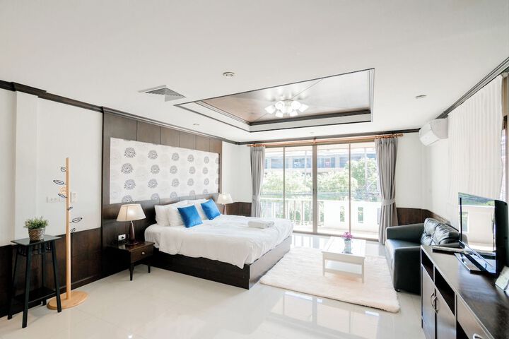 Room 6 of 55
