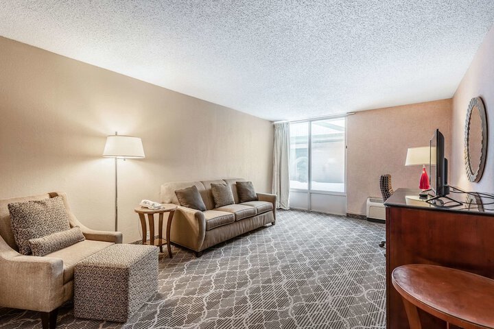 Room 15 of 52
