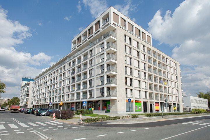SHORTSTAYPOLAND WYNALAZEK