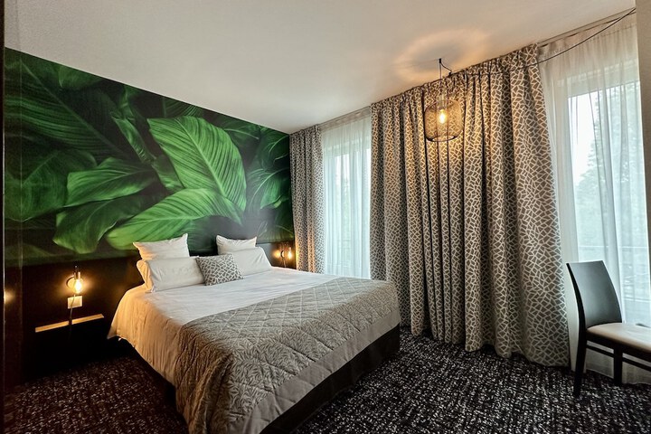 Room 10 of 74