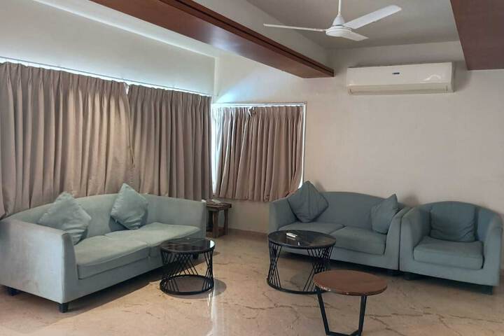 Room 15 of 22