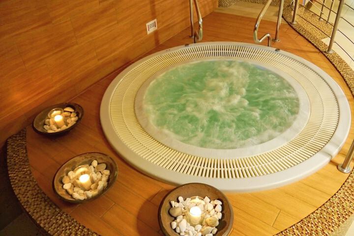 Spa 9 of 16
