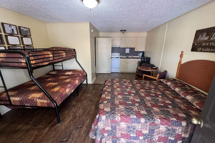 Standard Double Room (1 of 17)