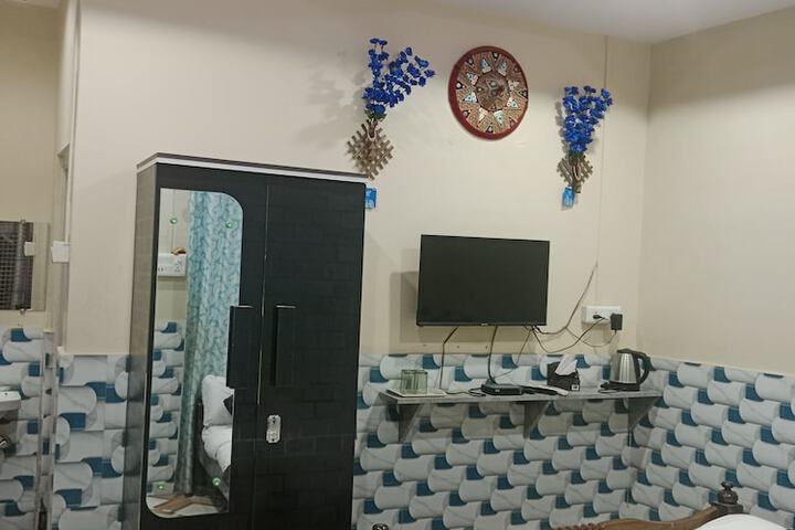 Room 16 of 20