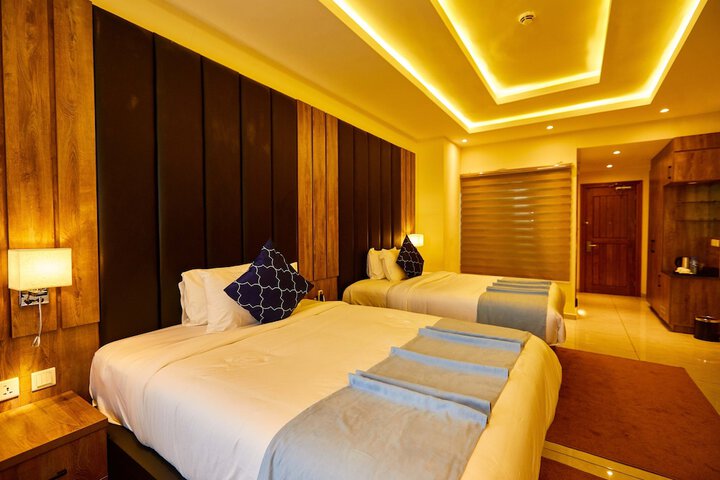 Room 9 of 41