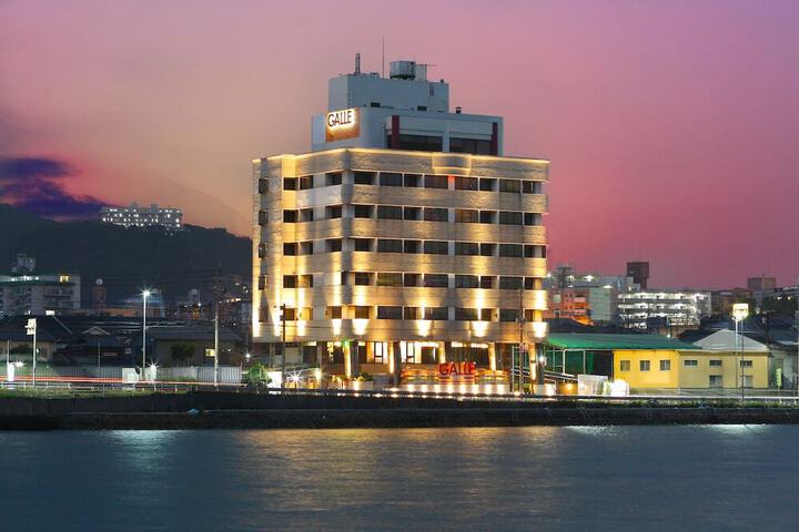 GALLE - ADULT ONLY