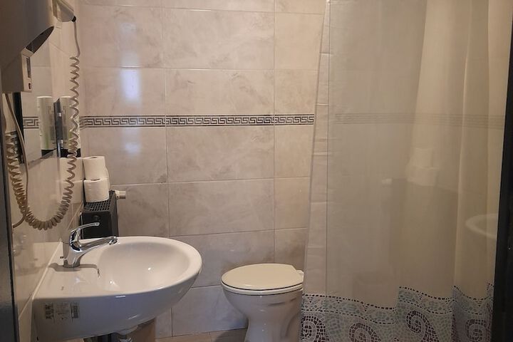 Room 15 of 39