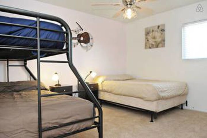 Room 10 of 30