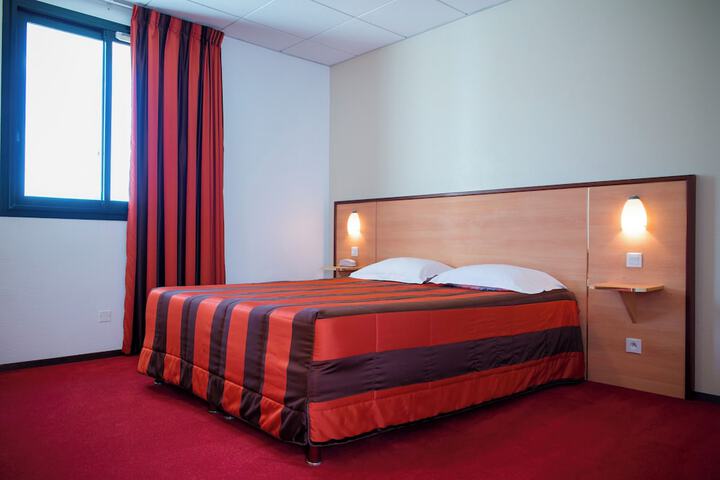 Room 21 of 40