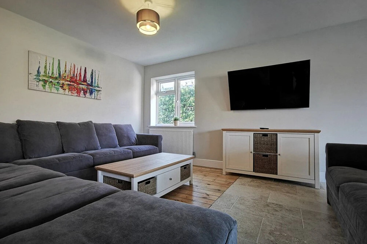 Room 2 of 14