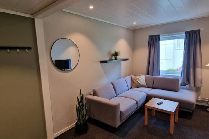 Room 5 of 27