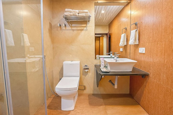 Room 44 of 75