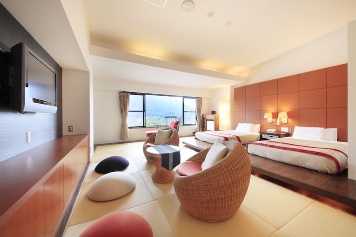 Room 34 of 81