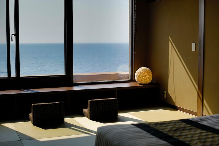 Room 13 of 87