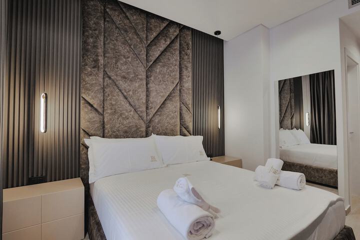Room 8 of 95