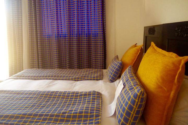 Room 13 of 63