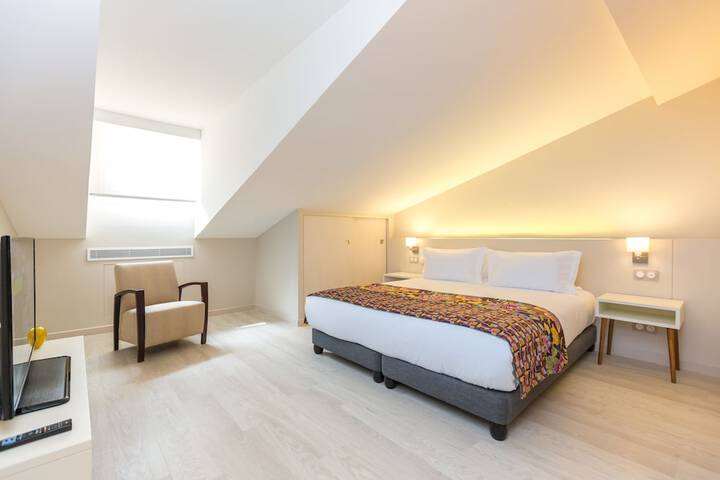 Room 46 of 62