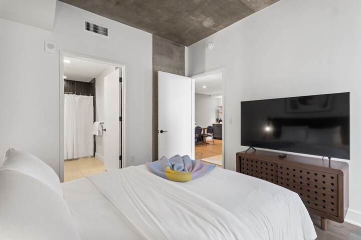 Room 80 of 860
