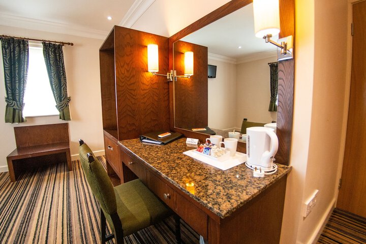 Room 5 of 44