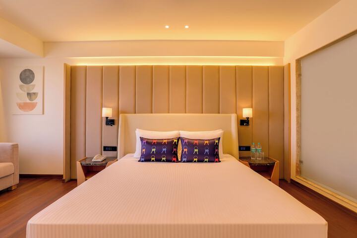 Room 3 of 47