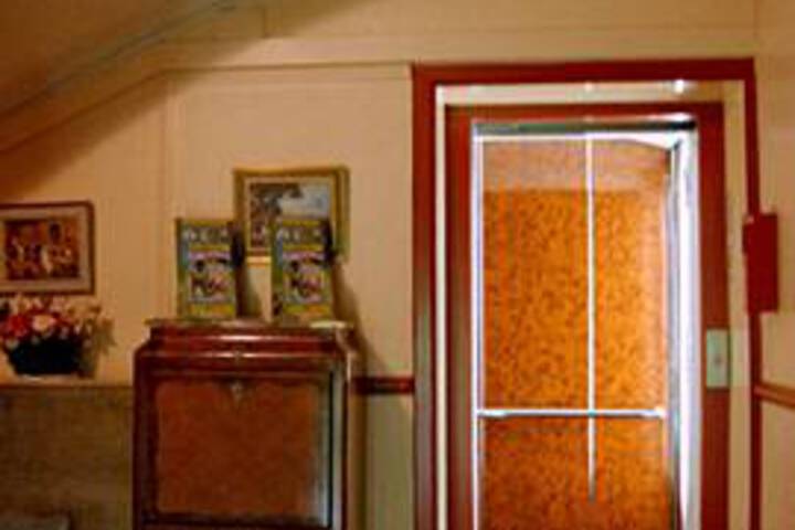 Hotel Interior 10 of 16