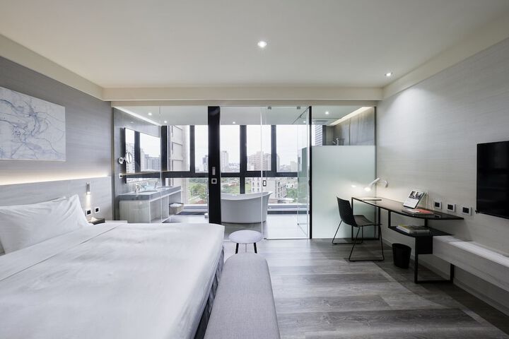 Room 9 of 54