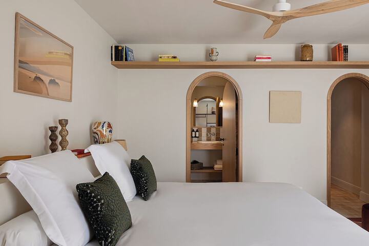 Room 12 of 62