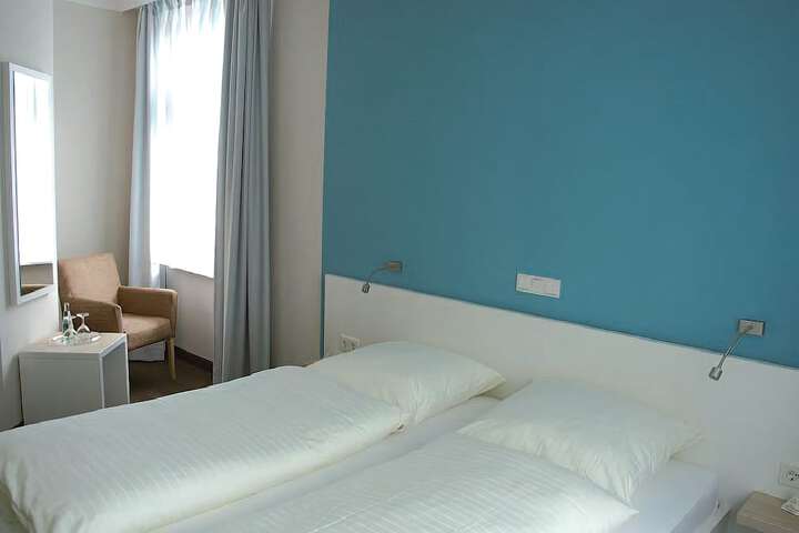 Room 2 of 23