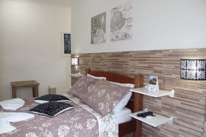 Room 4 of 30