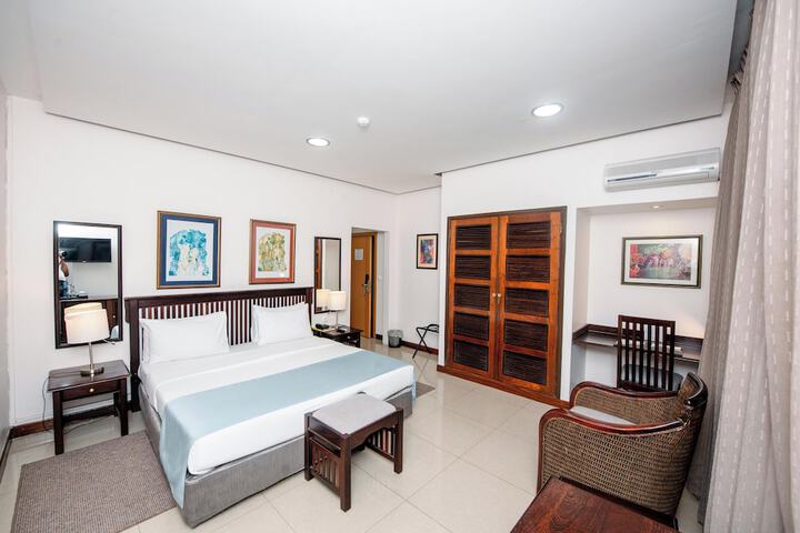 Room 19 of 52
