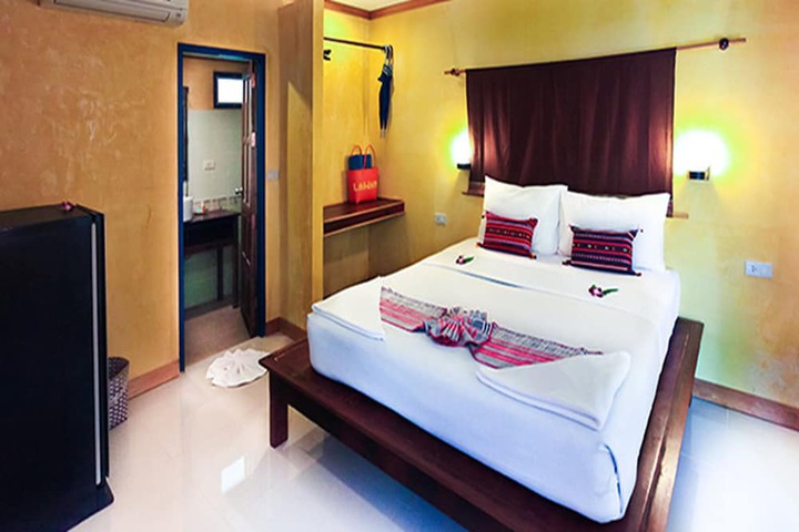 Room 2 of 52