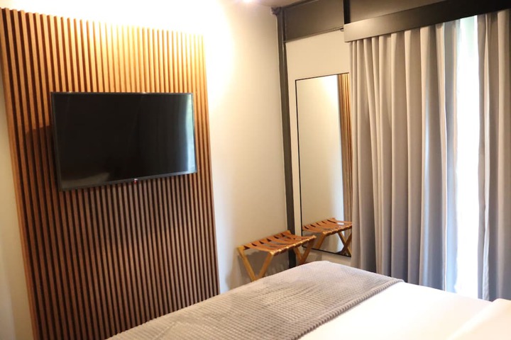 Room 22 of 48