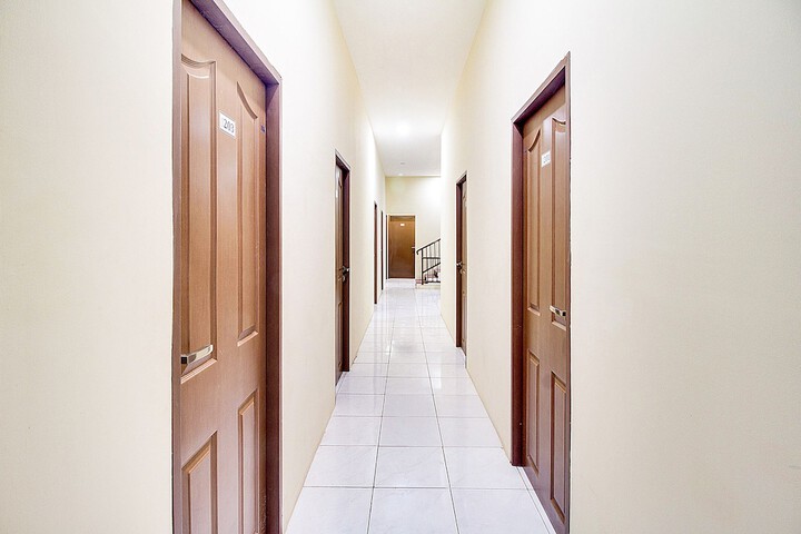 Ballroom/Hall 23 of 28